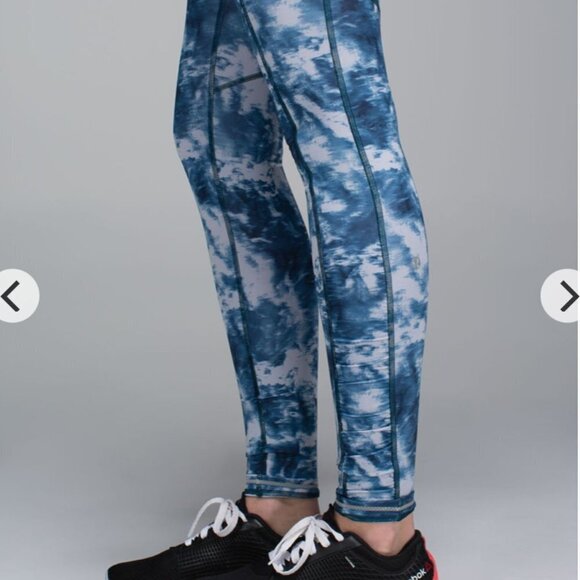 Lululemon Speed Tight III - Tie Dye Pattern - Sea Side Alberta Lake, sz 6 - Picture 9 of 12